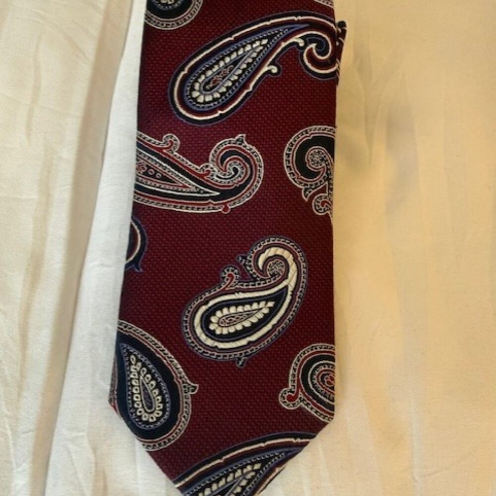 Jos A. Bank tie